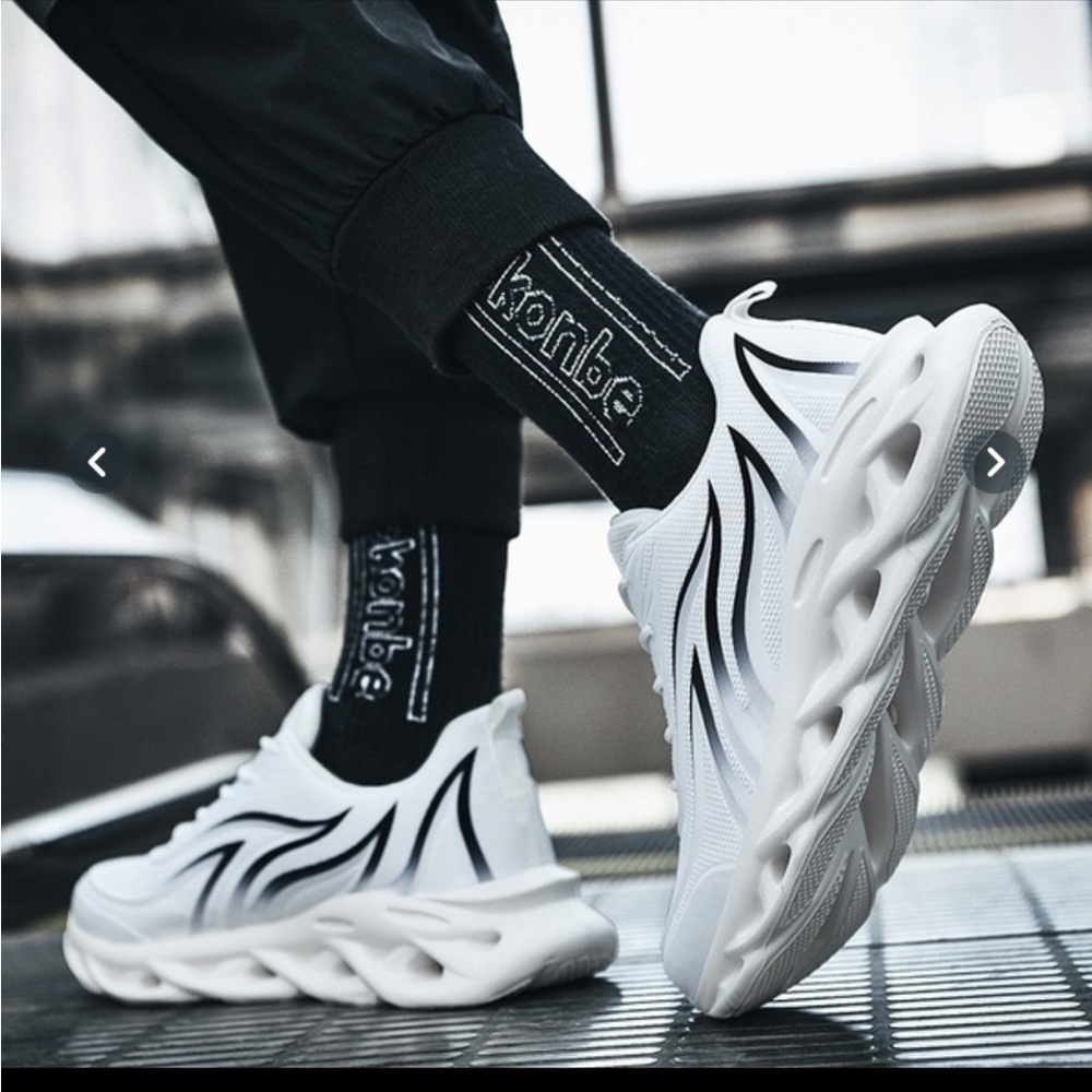New Men’s Mesh Non Slip Fashion Flaming Hot Sneakers